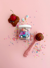 We all scream for ice cream fun with this a-dough-rable portable mini-dough play kit! Chocolate scented! Our sensory play kits are designed to inspire imagination and promote open-ended sensory play.